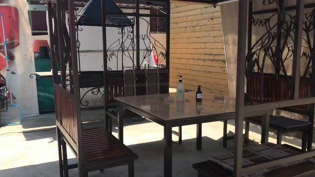 Сняли аппартаменты в Адлере / Заплыв в бассейне и море