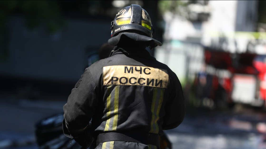 Два ребенка и женщина погибли при пожаре в селе в Татарстане
