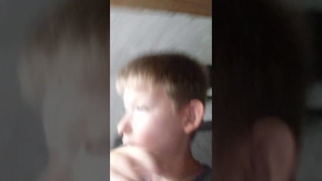 послушайте что я говорю и с вас подписка