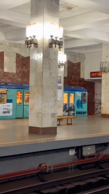СИБУР Авиа - брендирование поезда метро Нижний Новгород