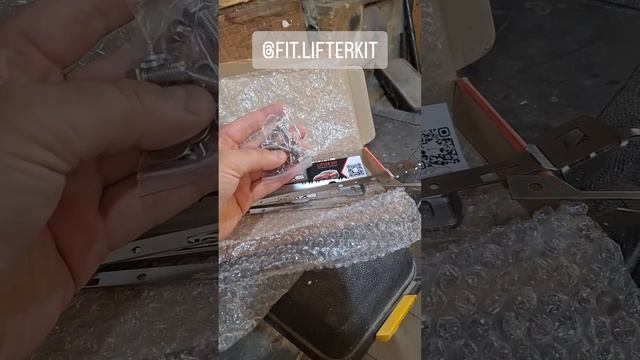 LifterKiT комплект для переднего бампера Lancer 10 .mp4