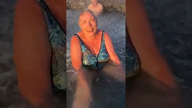 Снова универсологи на родоновом целебном источнике на Казах. Форуме в Актау,Мир Универсологии22.06