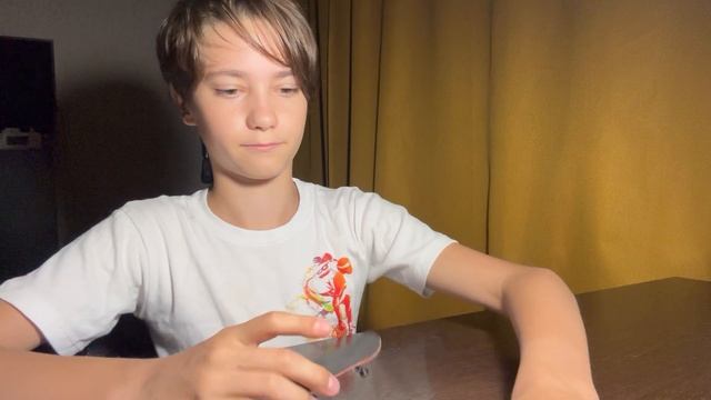 Новый пальчиковый скейт