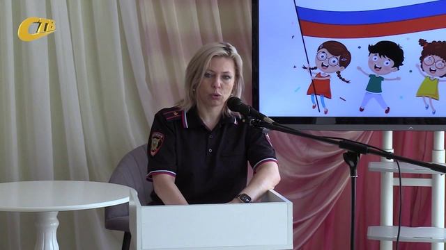 В БИБЛИОТЕКЕ ИМ. НОСОВА ПРОВЕЛИ БЕСЕДУ ПО ПДД С ОТДЫХАЮЩИМИ В ШКОЛЬНЫХ ЛАГЕРЯХ ДЕТЬМИ