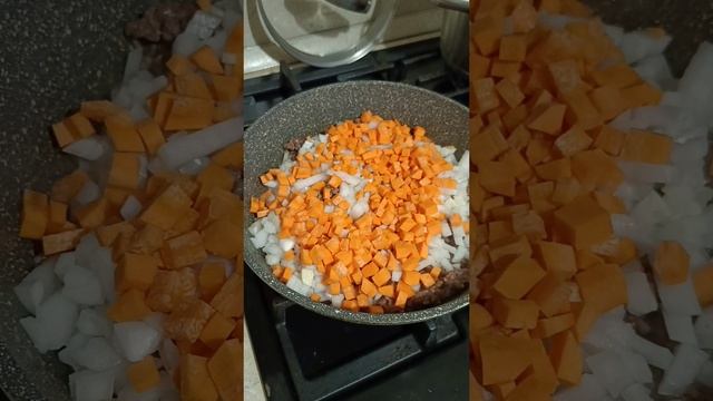 Сытный сырный суп