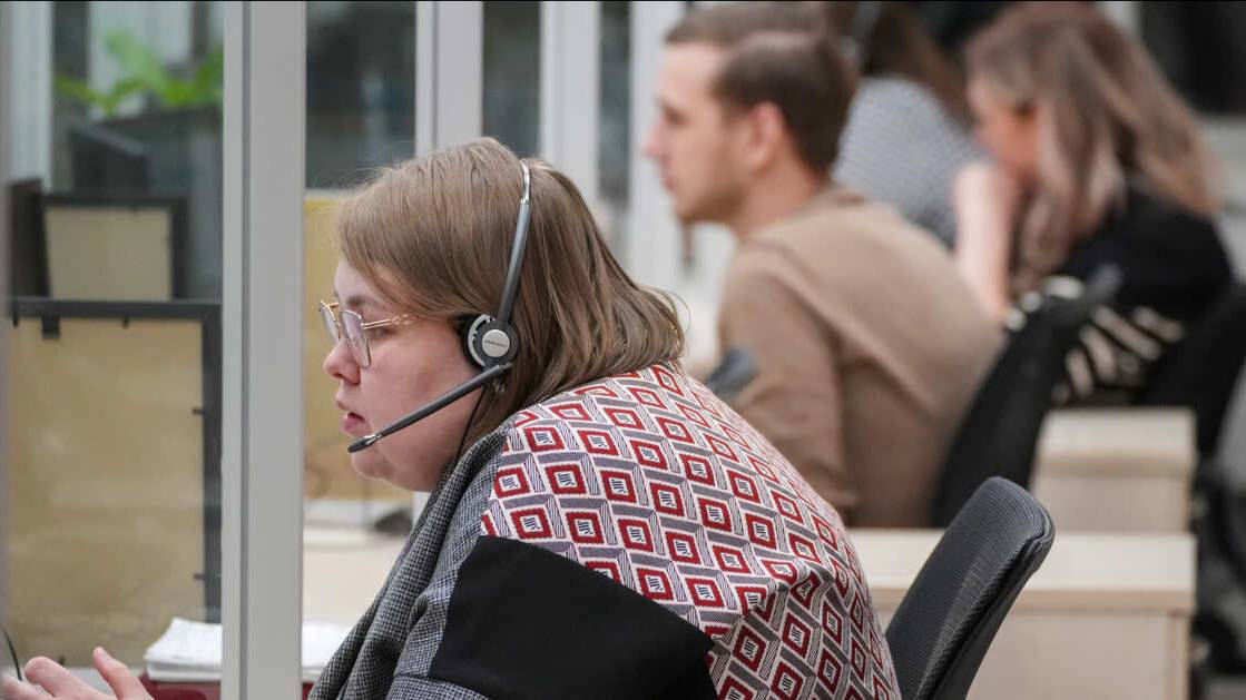 Рабочий день в России сократился впервые за три года