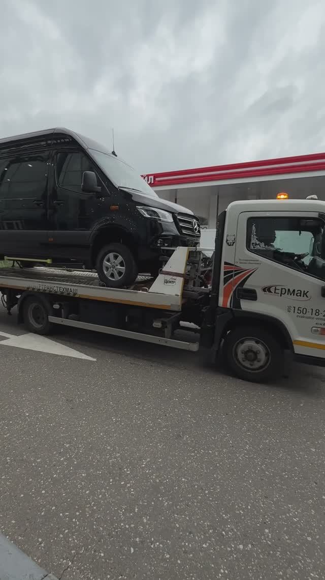Привезли Sprinter 319CDI 4M AT с НДС 14 700 000₽