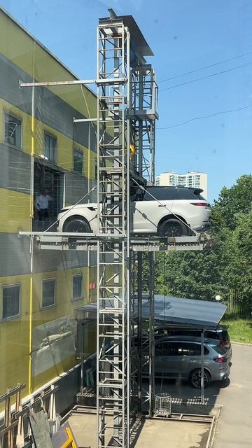 Выдали Range Rover Sport нашему клиенту
