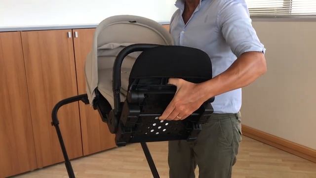 Как пользоваться прогулочным блоком коляски Peg Perego City Loop