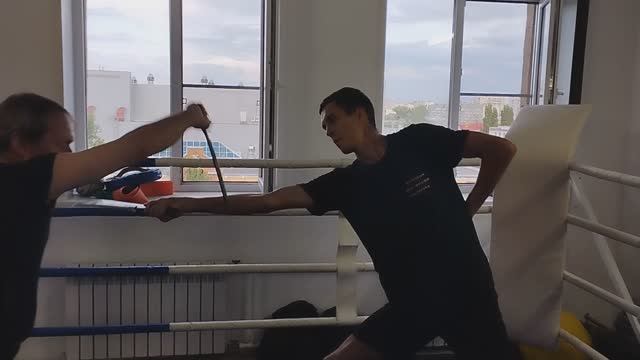 ОТРАБОТКА УДАРОВ ТЕСАКОМ ПО РУКАМ. ФЕХТОВАЛЬНОЕ УПРАЖНЕНИЕ РБМ. САРАТОВ 2025