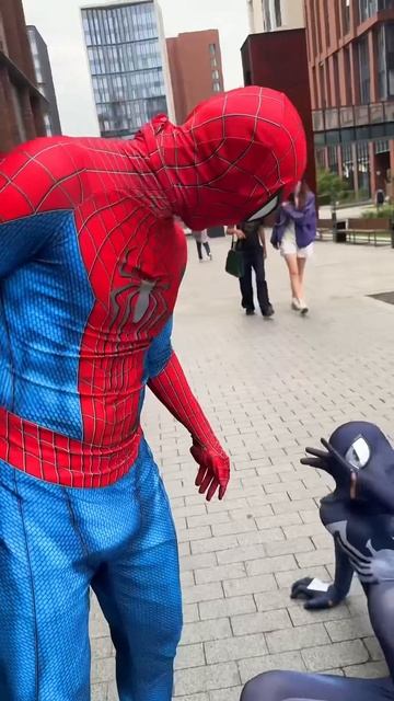Spiderman defeated Venom@dvizhenie21 #shorts