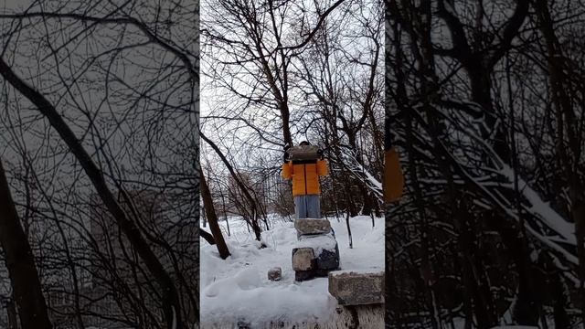 Зимний кач в лесу с амстаффом Трейси