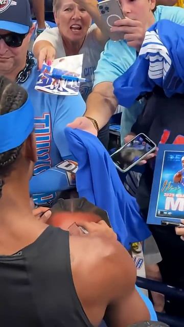 A Game 7 autograph session from the MVP!