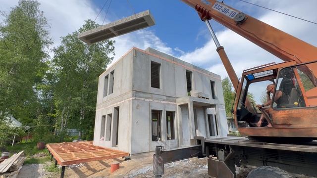 Полистиролбетон монтаж панелей перекрытия. Дом 122 м2 2 этажа 6,5 млн.р теплый контур