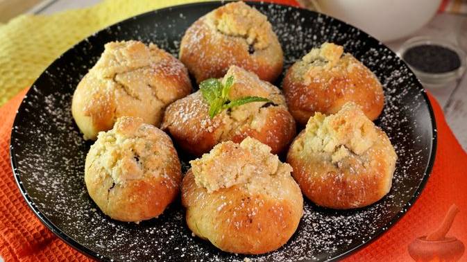 Долго остаются мягкими. ДРОЖЖЕВЫЕ БУЛОЧКИ С МАКОМ И КОРИЦЕЙ