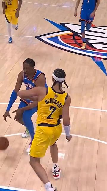 How did Jalen Williams make this shot!?