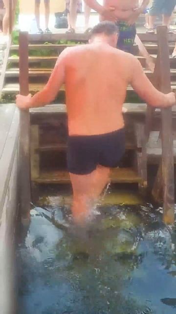shorts купание в купели вода +4 градуса