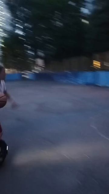 Из под кольца