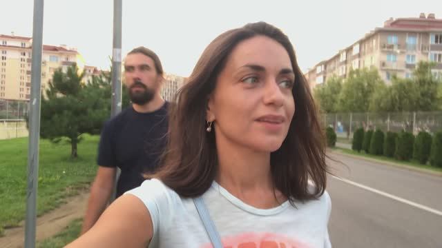 Отменили отъезд из Сочи из-за шторма / Переехали на сутки в ближайший отель с бассейном