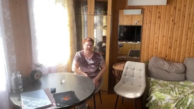42🖊️ОНА КРИЧАЛА: " ПОШЛА ВОН, МАЛОЛЕТНЯЯ ШАЛАВ...