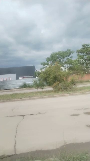 Как у нас делают магазины в на поле