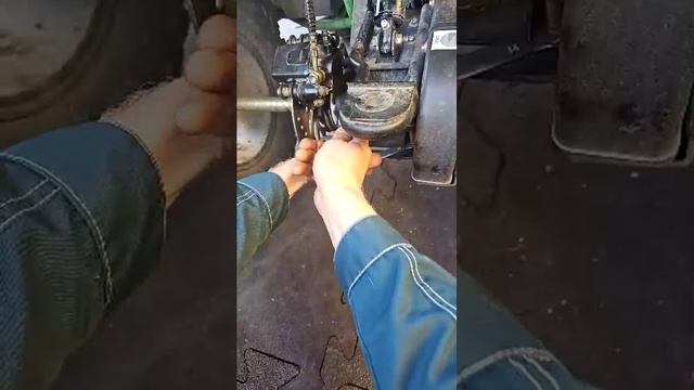 Натяжение цепи на ATV 200