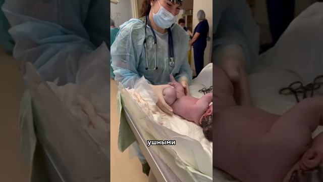 Когда можно прокалывать уши вашему ребенку?