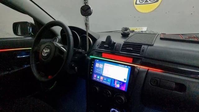 mazda 3 bk на установке атмосферной подсветки салона MTF AMBIENT LIGHT М4