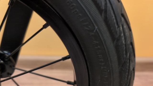 Легкий беговел Bike8 Suspension Pro, черно-желтый