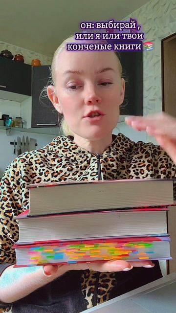📚