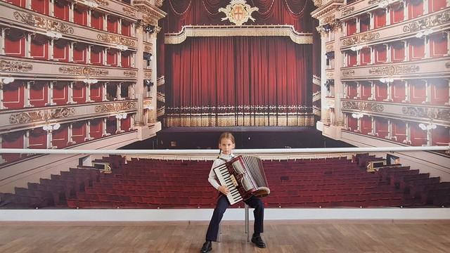 Донцова Бэлла Александровна-А.Рубинштейн"Трепак" русская плясовая
1000173651.mp4