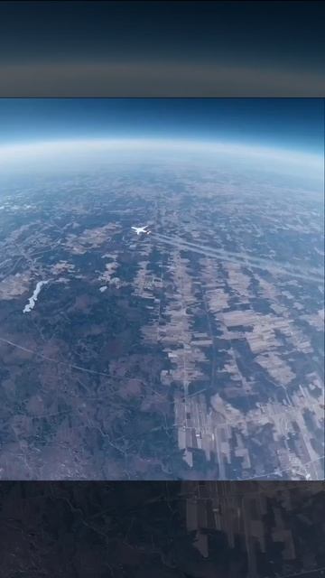 Самолёт над плоской Землёй