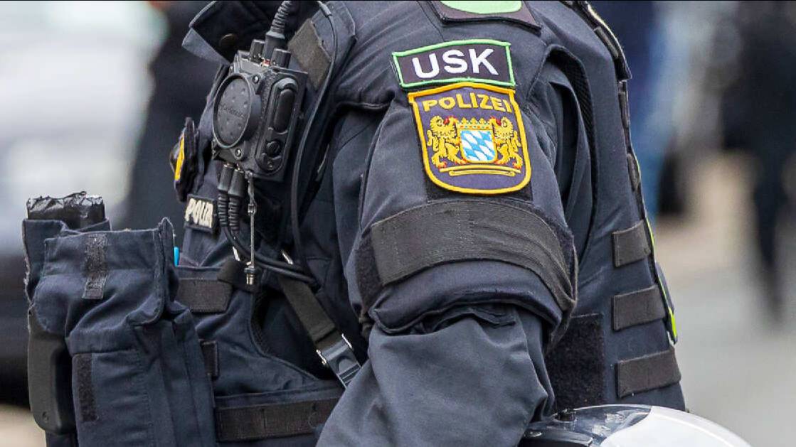 В Германии полицейские расстреляли сома-гиганта, напавшего на пятерых людей