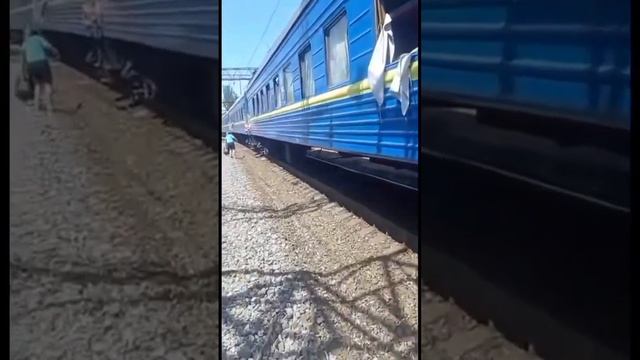 В Днепропетровске 4 ракеты ОТРК «Искандер-М» прилетели по цеху в промзоне, где расположены…🔽🔽🔽