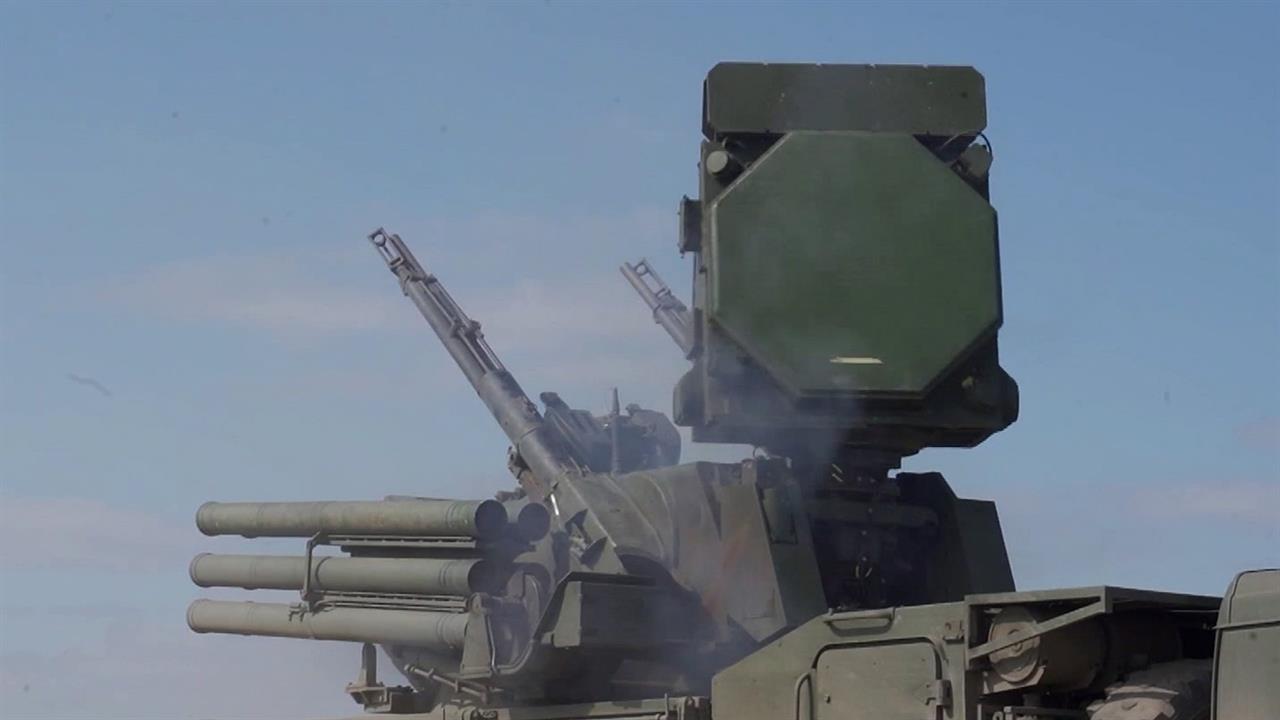 20 украинских дронов перехватили и уничтожили за ночь силы ПВО над российскими регионами
