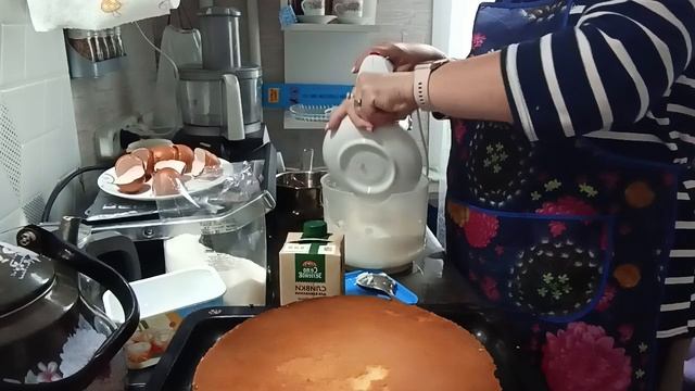 Готовлю торт Бисквитныйскиемом чиз