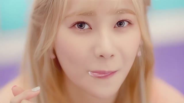 New Italo Disco DJ Sollda ~ Dreaming of You ft.AOA