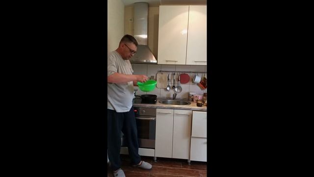 Гренки с яйцом на сковороде