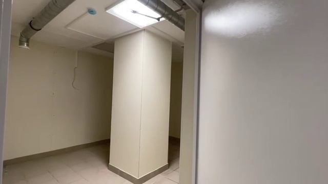 Торговая площадь с подсобными помещения в ТЦ Мебельный уют