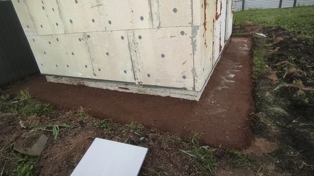 КАК СДЕЛАТЬ ОТМОСТКУ своими руками. Устройство отмостки. Как правильно сделать отмостку вокруг бани.