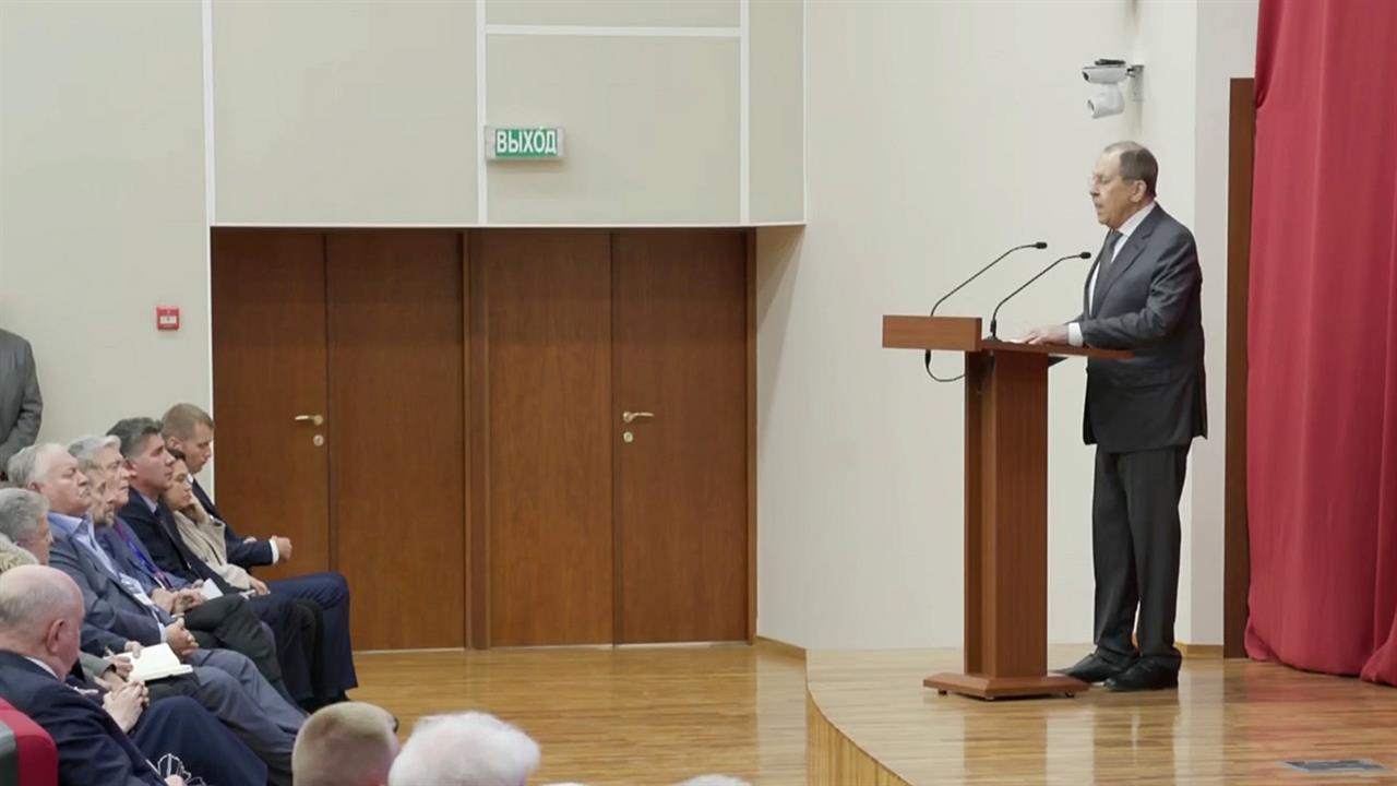 Сергей Лавров выступил на "Примаковских чтениях"