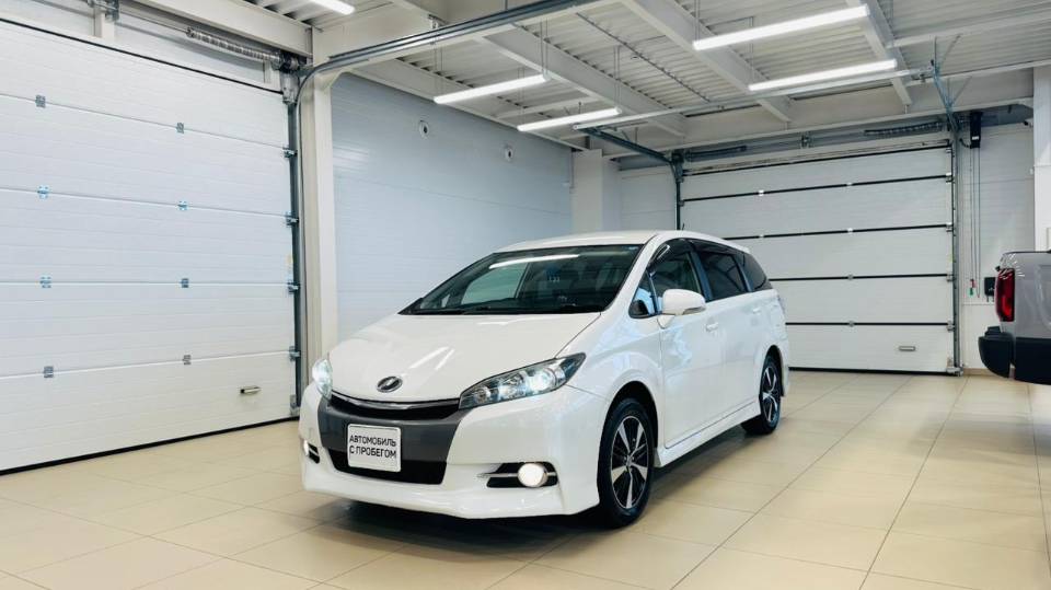 Toyota Wish '2015 год