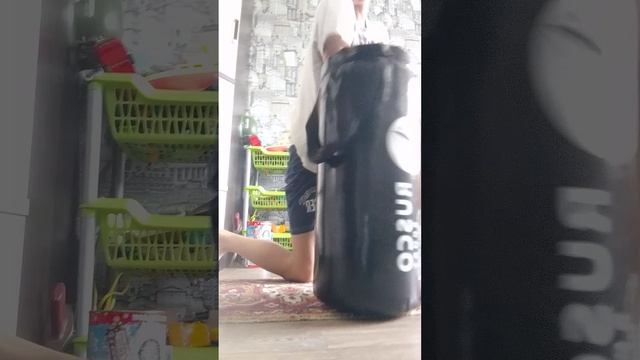 куда нужно бить чтобы обидчик откинулся
