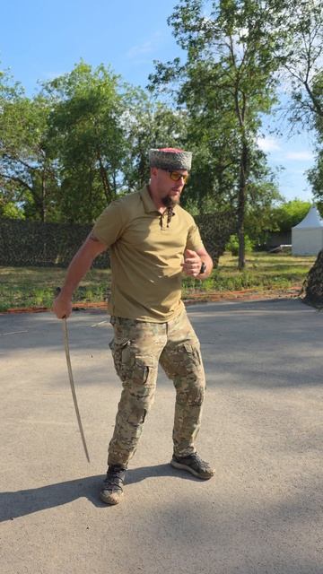 Казак фланкирует на фестивале Быть казаком