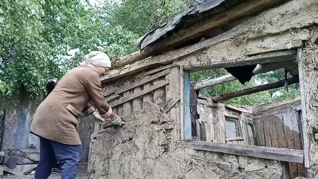 Разбираю старый сарай