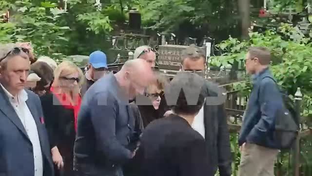 Дочь Талызиной не смогла пойти на похороны  матери без помощи