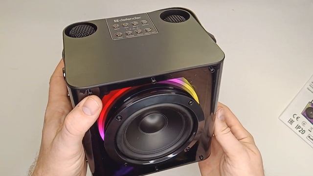 Defender Versuz Портативная караоке система с 2 микрофонами