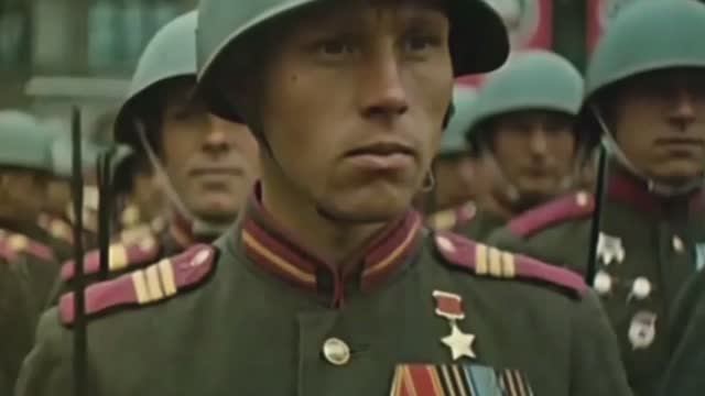 1945 и1995 такие разные парады Победы спустя 50 лет