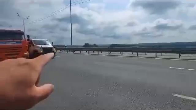 Останавливать марш Евгения Пригожина пыталась не только авиация, но силы на земле. Правда не те,...