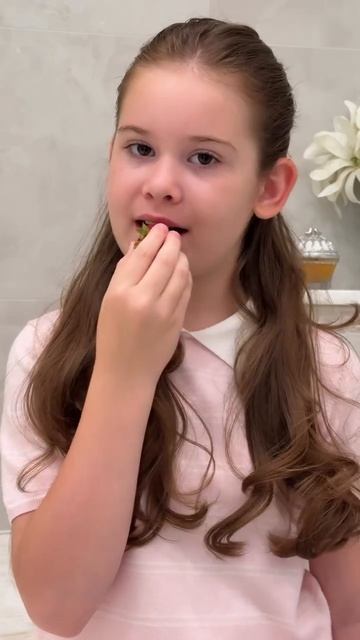 Strawberry makeup